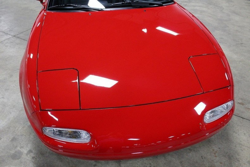 Illustration for article titled At $16,900, Is This 1990 Mazda Miata The Answer To A Question Nobody Asked?